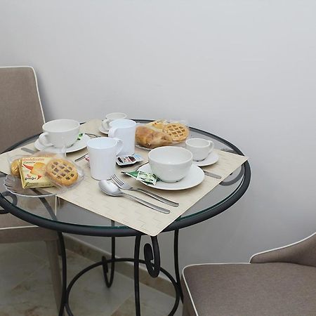 Antonietta De Pace Rooms By Napoli Milionaria B&B Zewnętrze zdjęcie